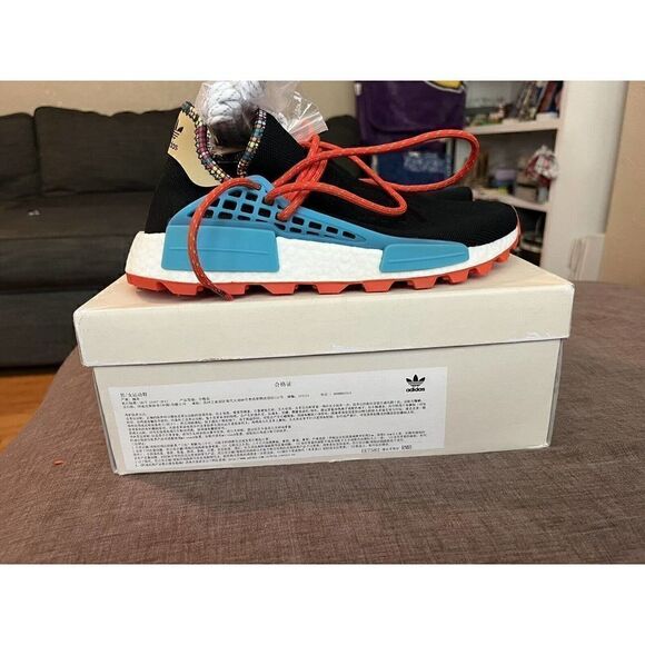 Adidas NMD Pharrell Williams “Inspirational” Pack Solar Hu 2018. SIZE 7.5 - Picture 4 of 9